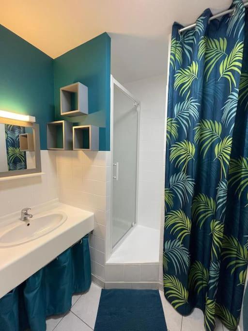Maisonette Parking Prive Gratuit Doué-la-Fontaine المظهر الخارجي الصورة